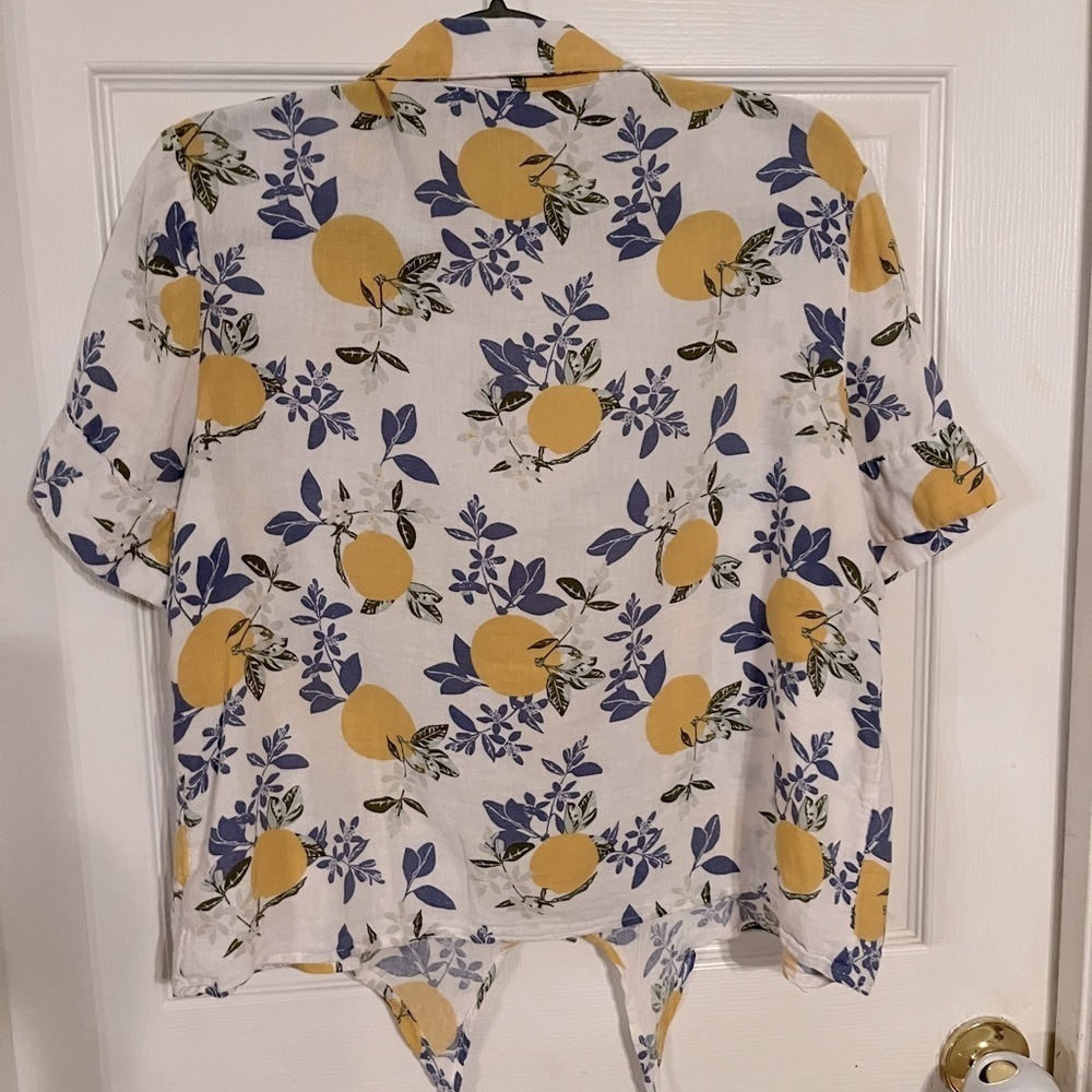 Womens tied front top - Picture 2 of 4